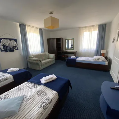 Bed and Breakfast Nautic - Jezioro Mamry, Velo 3*